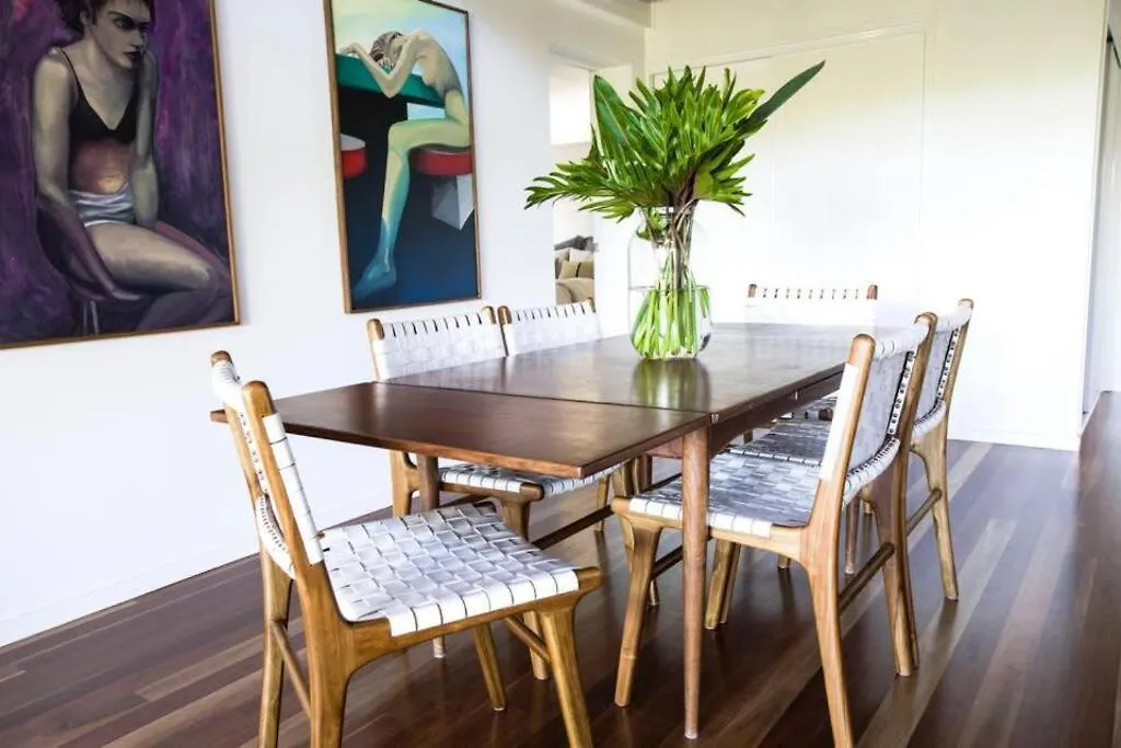 Holiday home The Retreat, Family Home ~ Pool & Quiet Location Sunshine Beach Australia