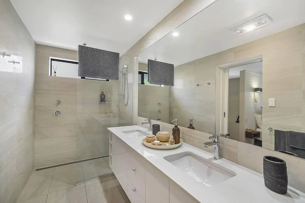 The Retreat, Family Home ~ Pool & Quiet Location Sunshine Beach 0*,  Australia
