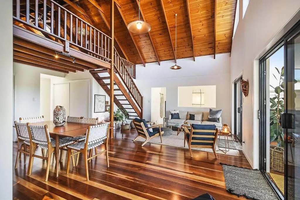 Holiday home The Retreat, Family Home ~ Pool & Quiet Location Sunshine Beach Australia