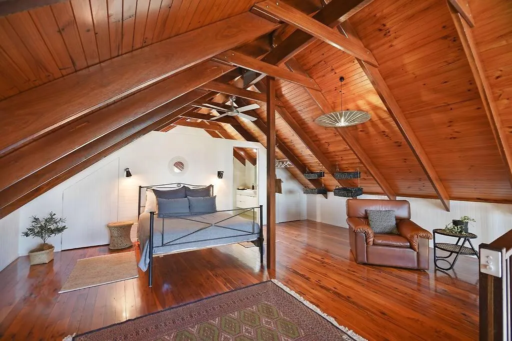 The Retreat, Family Home ~ Pool & Quiet Location Sunshine Beach Holiday home